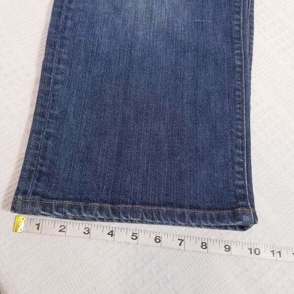 Lucky Brand Bootleg Jeans - Picture 6 of 12